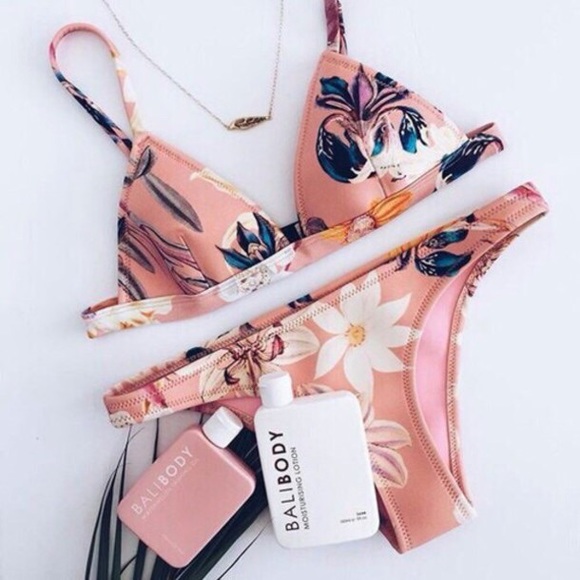 triangl swimwear Other - Triangl Pink Floral Bikini Set with Matching Bag